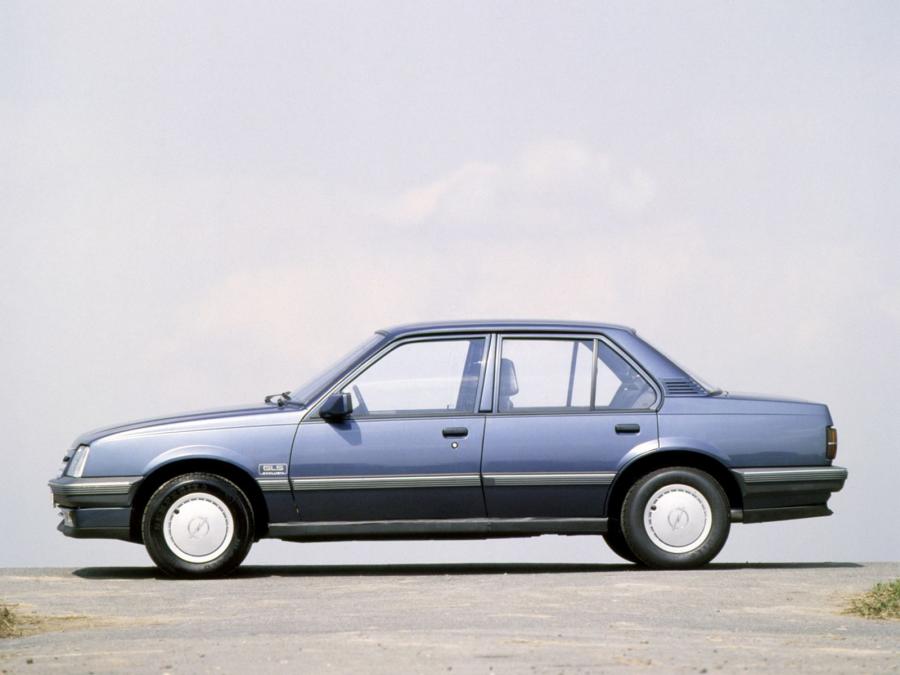  Opel Ascona 1986 года  (фото 4 из 4)